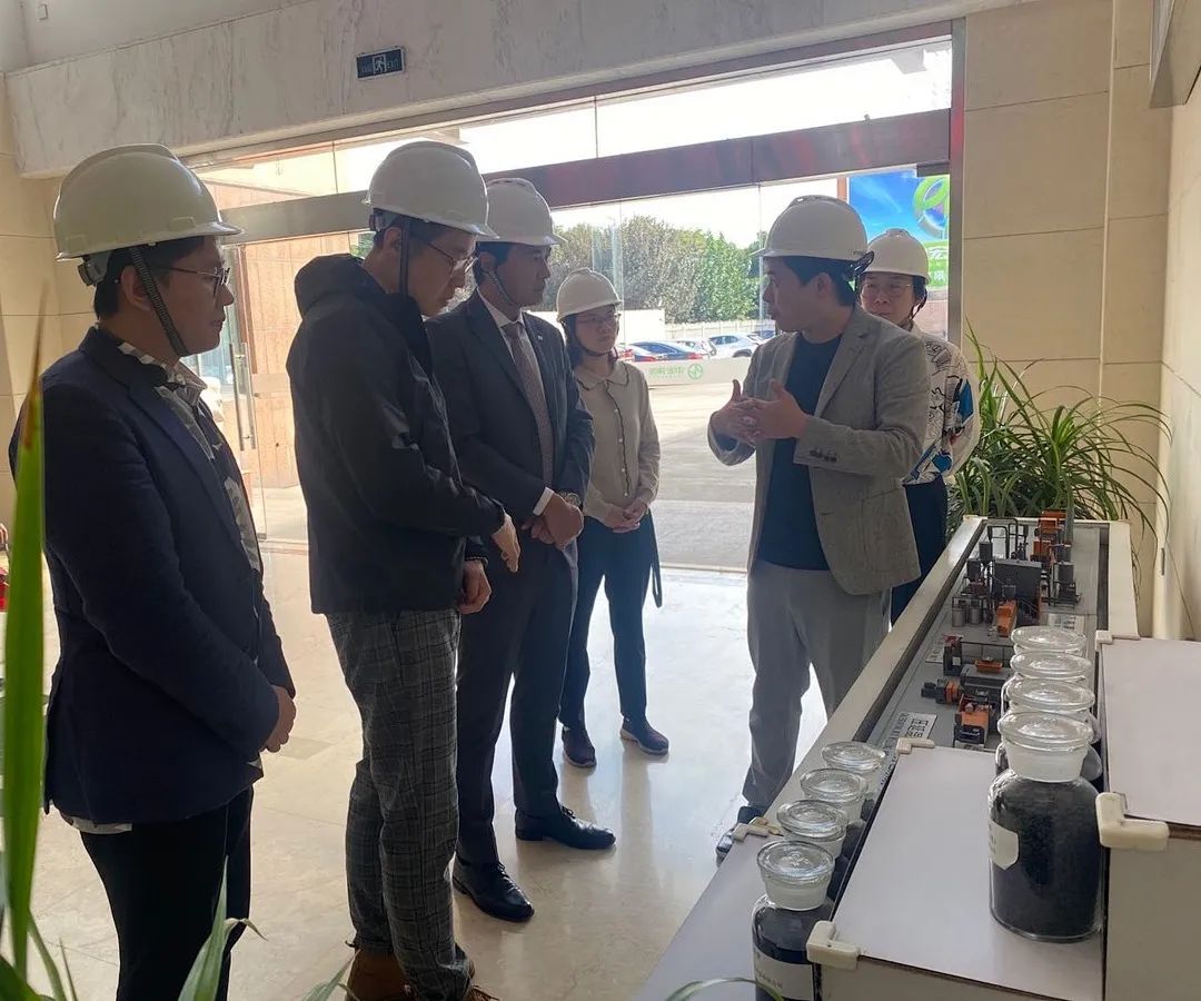 中宏環保董事長俞麟、副董事長許麒、總經理張滿剛