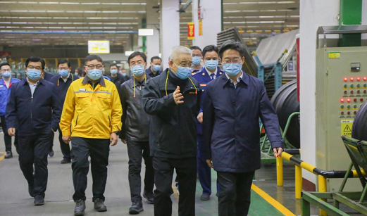 河南焦作市委副書記、市長李亦博，市委常委、常務(wù)副市長郭鵬等進(jìn)行現(xiàn)場調(diào)研