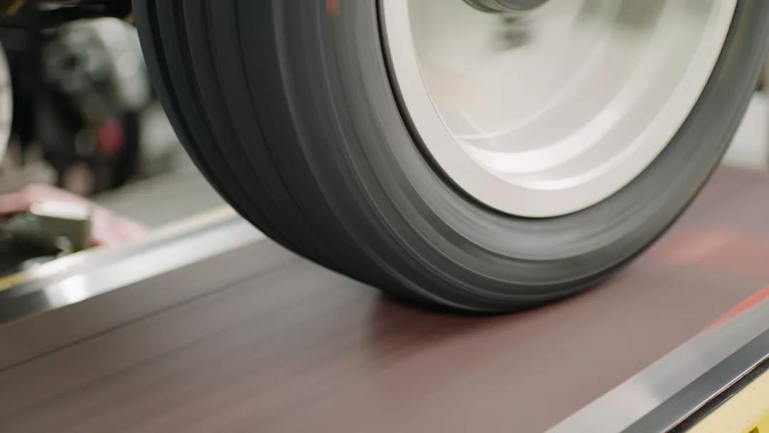 創新優勢顯著，創新績效好